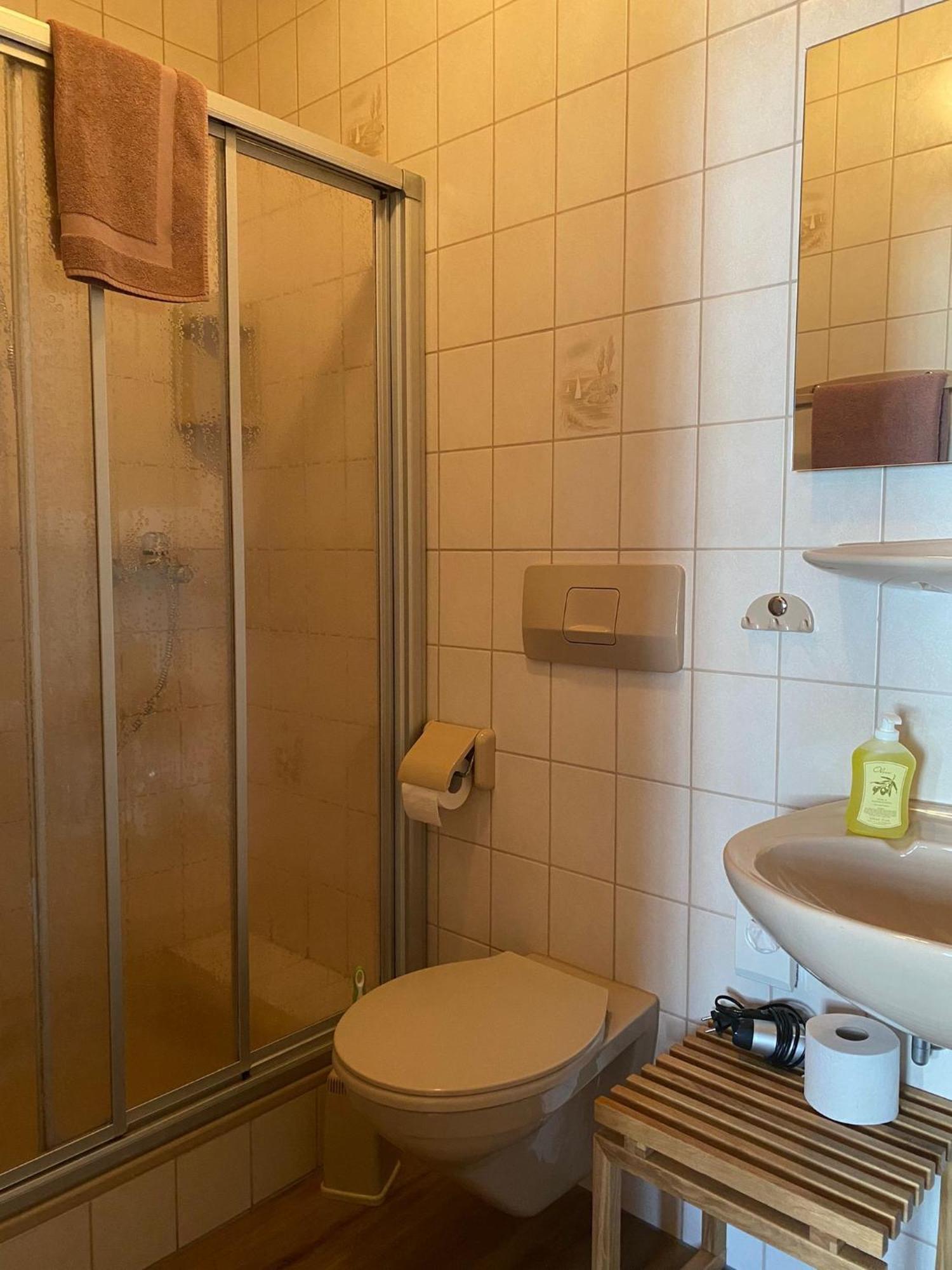 Weingut Und Gaestehaus Holger Alt Monzingen Room photo